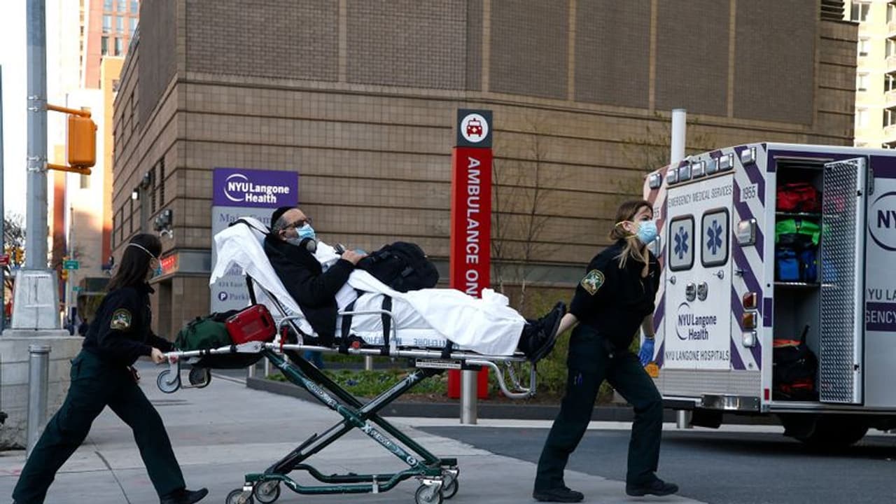 கொரோனா பாதிப்பு 30 லட்சம் பேர்... சாவு 2 லட்சம் பேர்.. தப்பிச்சது 9 லட்சம் பேர் கடவுளே..? கொரோனா பாதிப்பு 30 லட்சம் பேர்... சாவு 2 லட்சம் பேர்.. தப்பிச்சது 9 லட்சம் பேர் கடவுளே..?