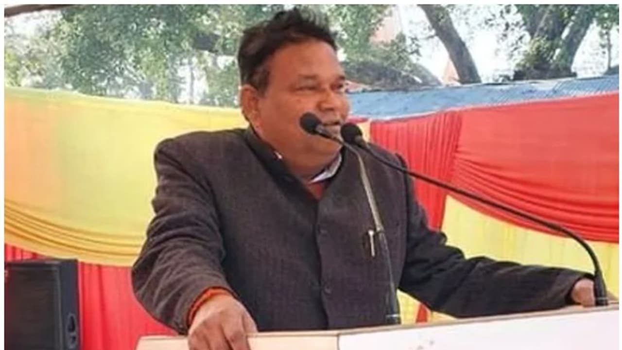 കൊവിഡ് ബാധിതരെന്ന് സംശയിക്കുന്നവരെക്കുറിച്ച് അറിയിപ്പ് നൽകിയാൽ പാരിതോഷികം: ബിജെപി എംപി കൊവിഡ് ബാധിതരെന്ന് സംശയിക്കുന്നവരെക്കുറിച്ച് അറിയിപ്പ് നൽകിയാൽ പാരിതോഷികം: ബിജെപി എംപി