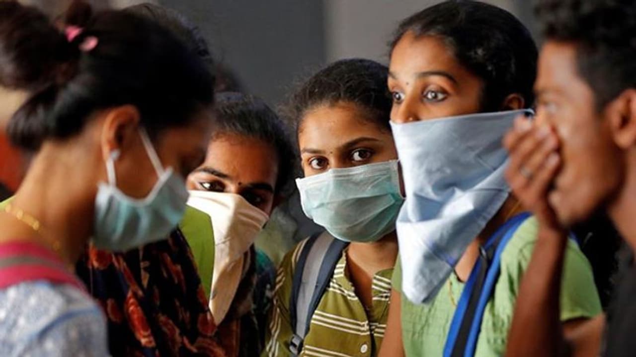 রাজ্য়ে ৬০০ ছাড়াল করোনা আক্রান্তের সংখ্যা, বলছে কেন্দ্রের রিপোর্ট রাজ্য়ে ৬০০ ছাড়াল করোনা আক্রান্তের সংখ্যা, বলছে কেন্দ্রের রিপোর্ট