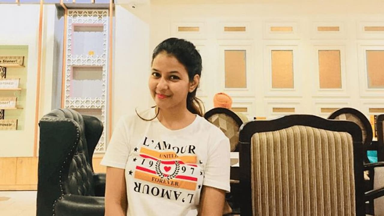 മായം ചേര്‍ക്കാത്ത പാല്‍ വില്‍ക്കാന്‍ സ്വന്തം സ്റ്റാര്‍ട്ടപ്പുമായി ശില്‍പ്പി; വാര്‍ഷിക വരുമാനം 70 ലക്ഷം രൂപ