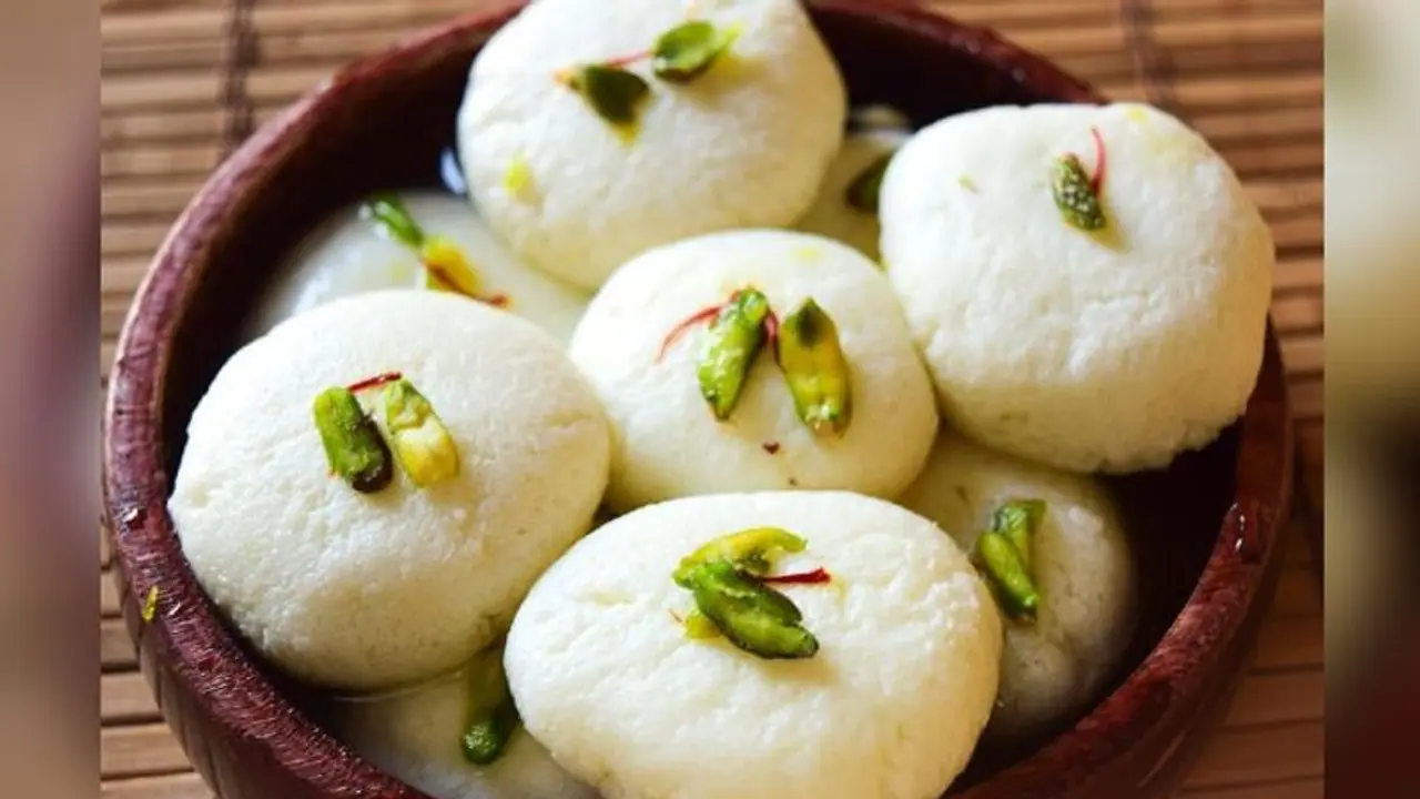 লকডাউনে রসগোল্লা বিক্রি করছেন রাজ্য়ের মন্ত্রী, বৃদ্ধাশ্রম হয়েছে রান্নাঘর