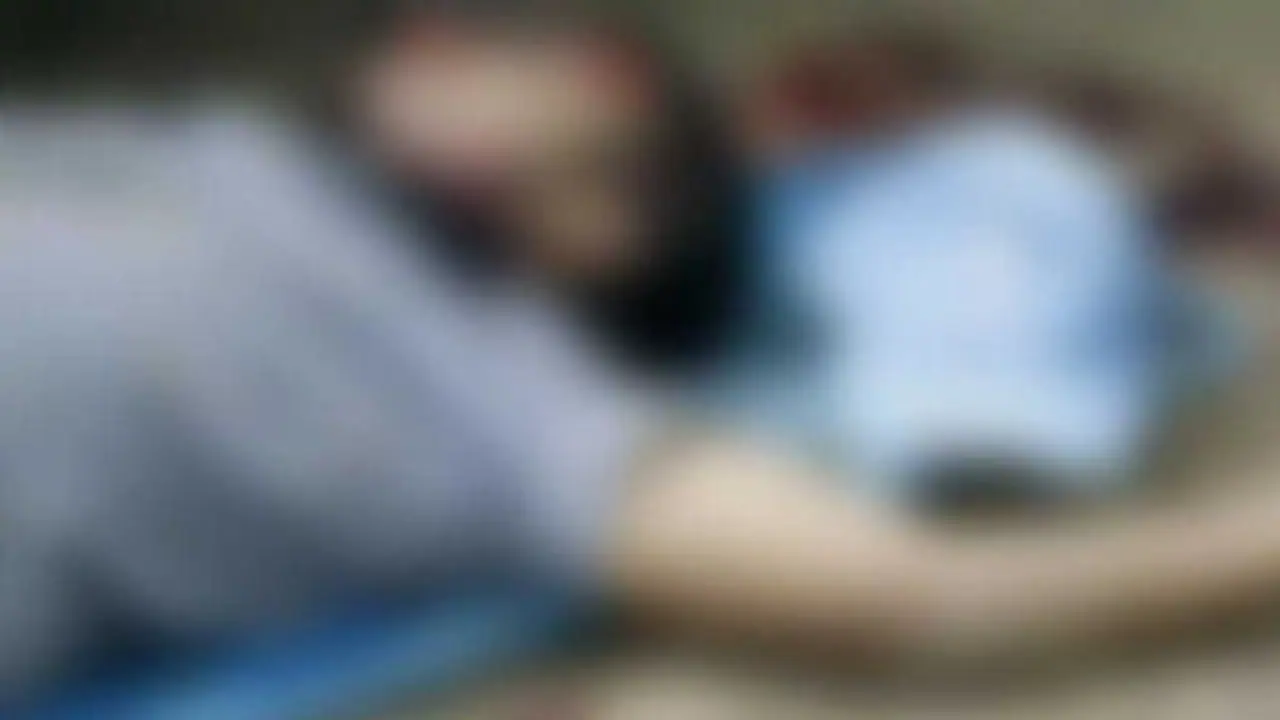 பீச்சில் தனியாக சென்ற இளம்பெண்..முதியவர் செய்த வெறிச்செயல் அடுத்து நடந்த அதிர்ச்சி பீச்சில் தனியாக சென்ற இளம்பெண்..முதியவர் செய்த வெறிச்செயல் அடுத்து நடந்த அதிர்ச்சி