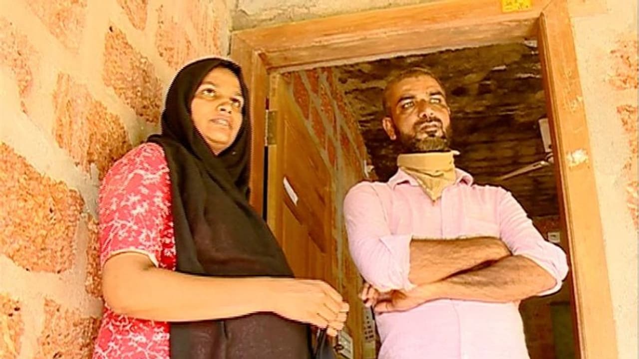 ഒറ്റപ്പെട്ട് കാസർകോട്ട് രണ്ട് വാർഡുകളിലെ 700 കുടുംബങ്ങൾ, ഗർഭിണികൾ ദുരിതത്തിൽ ഒറ്റപ്പെട്ട് കാസർകോട്ട് രണ്ട് വാർഡുകളിലെ 700 കുടുംബങ്ങൾ, ഗർഭിണികൾ ദുരിതത്തിൽ