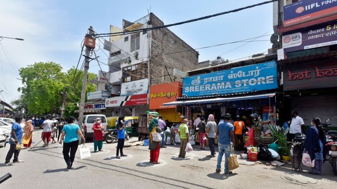 कोरोना का कहर: देश में 35 हजार पार हुई संक्रमितों की संख्या, 1,147 की मौत