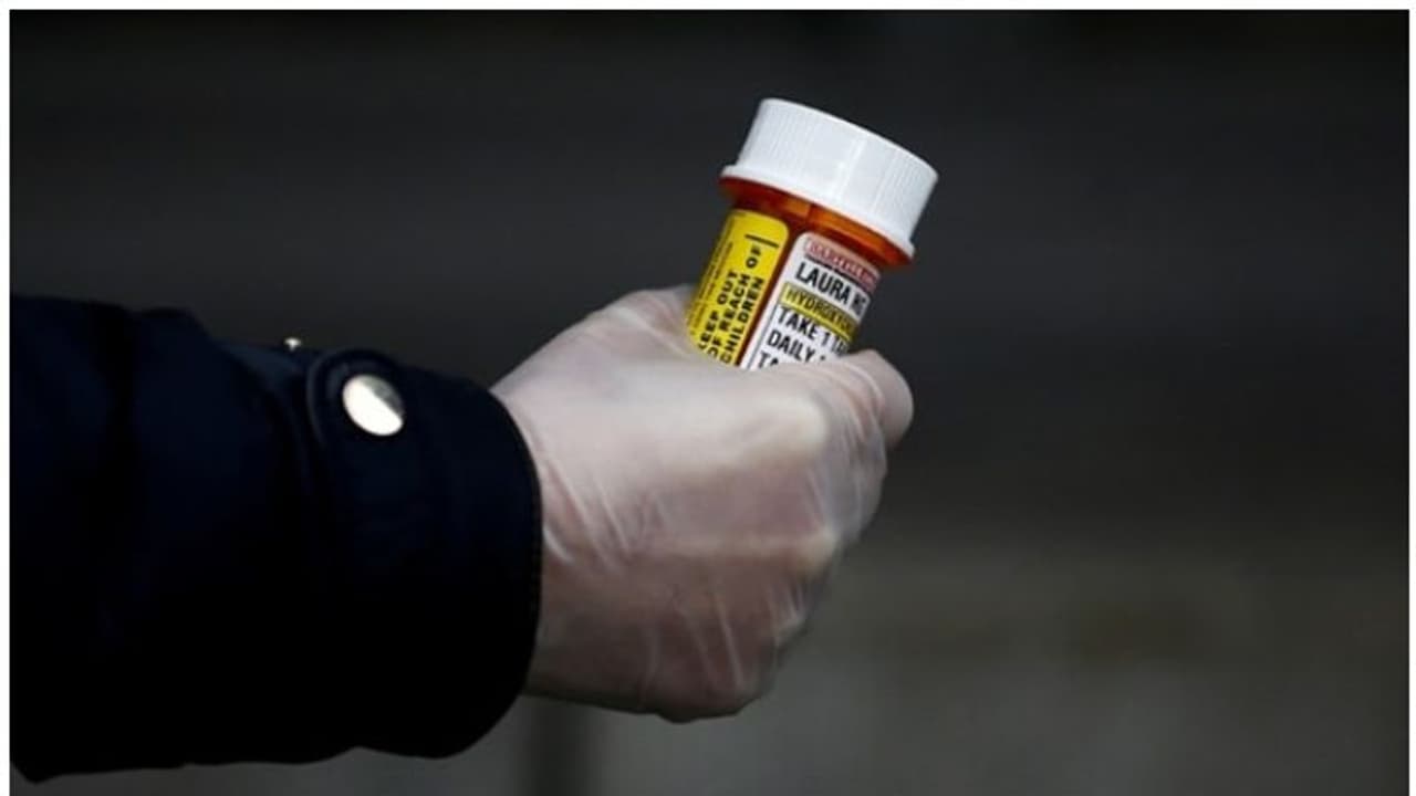 മലേറിയയ്ക്കുള്ള മരുന്നായ ക്ളോറോക്വിൻ കൊവിഡിനുപയോഗിച്ചാൽ പാർശ്വഫലങ്ങളുണ്ടാകാമെന്ന് കാനഡ മലേറിയയ്ക്കുള്ള മരുന്നായ ക്ളോറോക്വിൻ കൊവിഡിനുപയോഗിച്ചാൽ പാർശ്വഫലങ്ങളുണ്ടാകാമെന്ന് കാനഡ