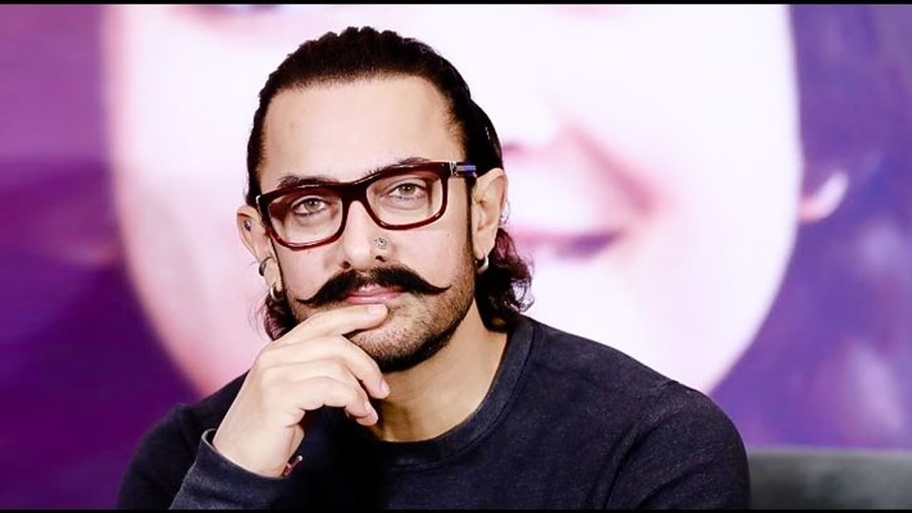 ஏழைகளுக்கு இன்ப அதிர்ச்சி கொடுத்த அமீர் கான்... கோதுமை மாவு பாக்கெட்டுக்குள் காத்திருந்த நெகிழ்ச்சியான விஷயம்!