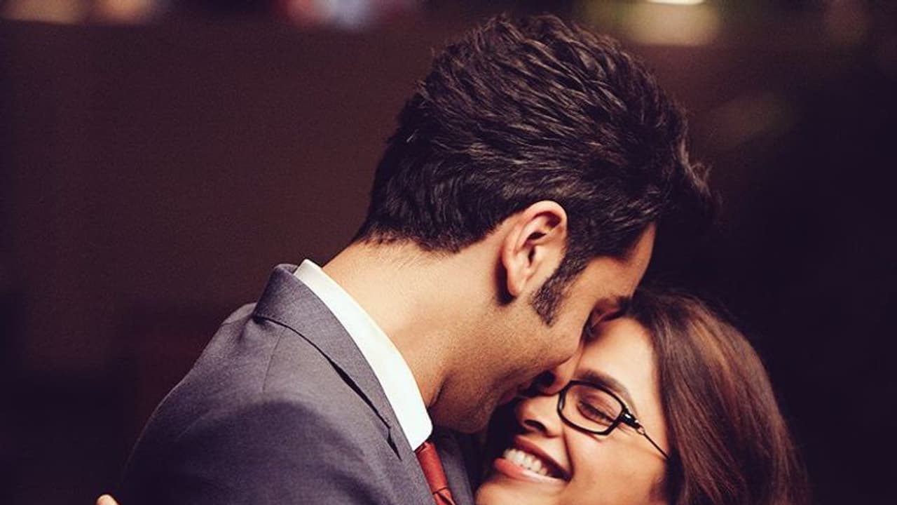 ঘনিষ্ঠ দীপিকা রণবীর, প্রাক্তন জুটির ছবিতে শোরগোল নেটদুনিয়ায় ঘনিষ্ঠ দীপিকা রণবীর, প্রাক্তন জুটির ছবিতে শোরগোল নেটদুনিয়ায়