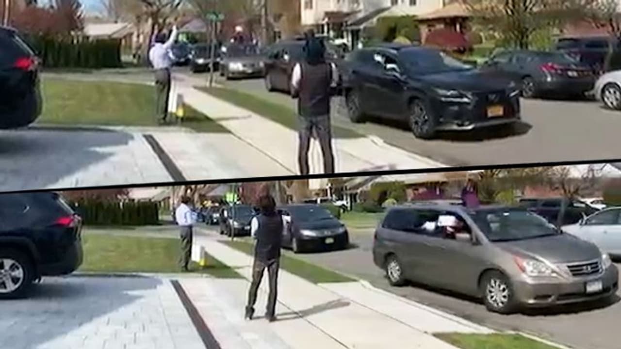 ಕೊರೋನಾ ಸಮರ: ನ್ಯೂಯಾರ್ಕ್ನಲ್ಲಿ ಕನ್ನಡಿಗ ಪಿಂಚಿ ಶ್ರೀನಿವಾಸ್ಗೆ 'ಡ್ರೈವ್ ಆಫ್ ಹಾನರ್'! ಕೊರೋನಾ ಸಮರ: ನ್ಯೂಯಾರ್ಕ್ನಲ್ಲಿ ಕನ್ನಡಿಗ ಪಿಂಚಿ ಶ್ರೀನಿವಾಸ್ಗೆ 'ಡ್ರೈವ್ ಆಫ್ ಹಾನರ್'!