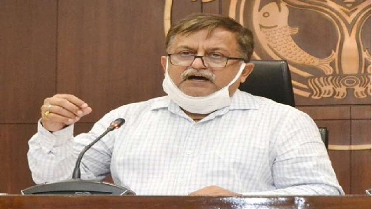 अब दूसरे राज्यों के छात्रों की मदद भी करेंगे CM योगी, प्रयागराज में फंसे 9000 छात्रों को भेजेंगे घर अब दूसरे राज्यों के छात्रों की मदद भी करेंगे CM योगी, प्रयागराज में फंसे 9000 छात्रों को भेजेंगे घर