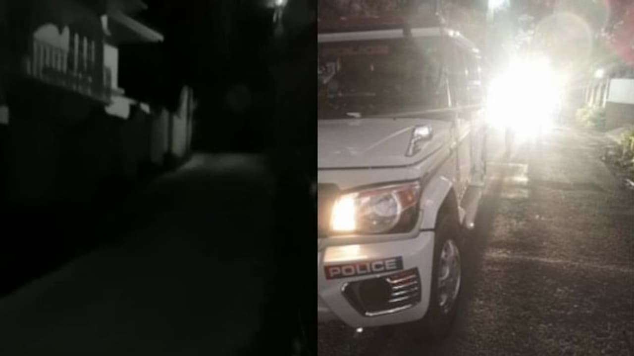 കോട്ടയത്ത് കൊവിഡ് സ്ഥിരീകരിച്ചയാളെ ആശുപത്രിയിലെത്തിക്കേണ്ട ആംബുലൻസ് വൈകിയെന്ന് ആക്ഷേപം കോട്ടയത്ത് കൊവിഡ് സ്ഥിരീകരിച്ചയാളെ ആശുപത്രിയിലെത്തിക്കേണ്ട ആംബുലൻസ് വൈകിയെന്ന് ആക്ഷേപം