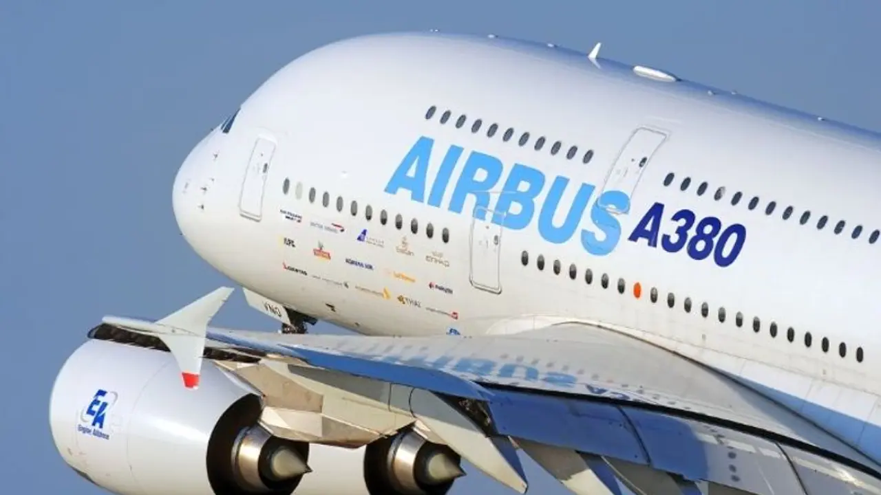 airbus flight: சமையல் எண்ணெய் எரிபொருளில் பறந்த ஏர்பஸ் விமானம்: 3 மணிநேரப் பயணத்துக்குப்பின் தரையிறக்கம் airbus flight: சமையல் எண்ணெய் எரிபொருளில் பறந்த ஏர்பஸ் விமானம்: 3 மணிநேரப் பயணத்துக்குப்பின் தரையிறக்கம்