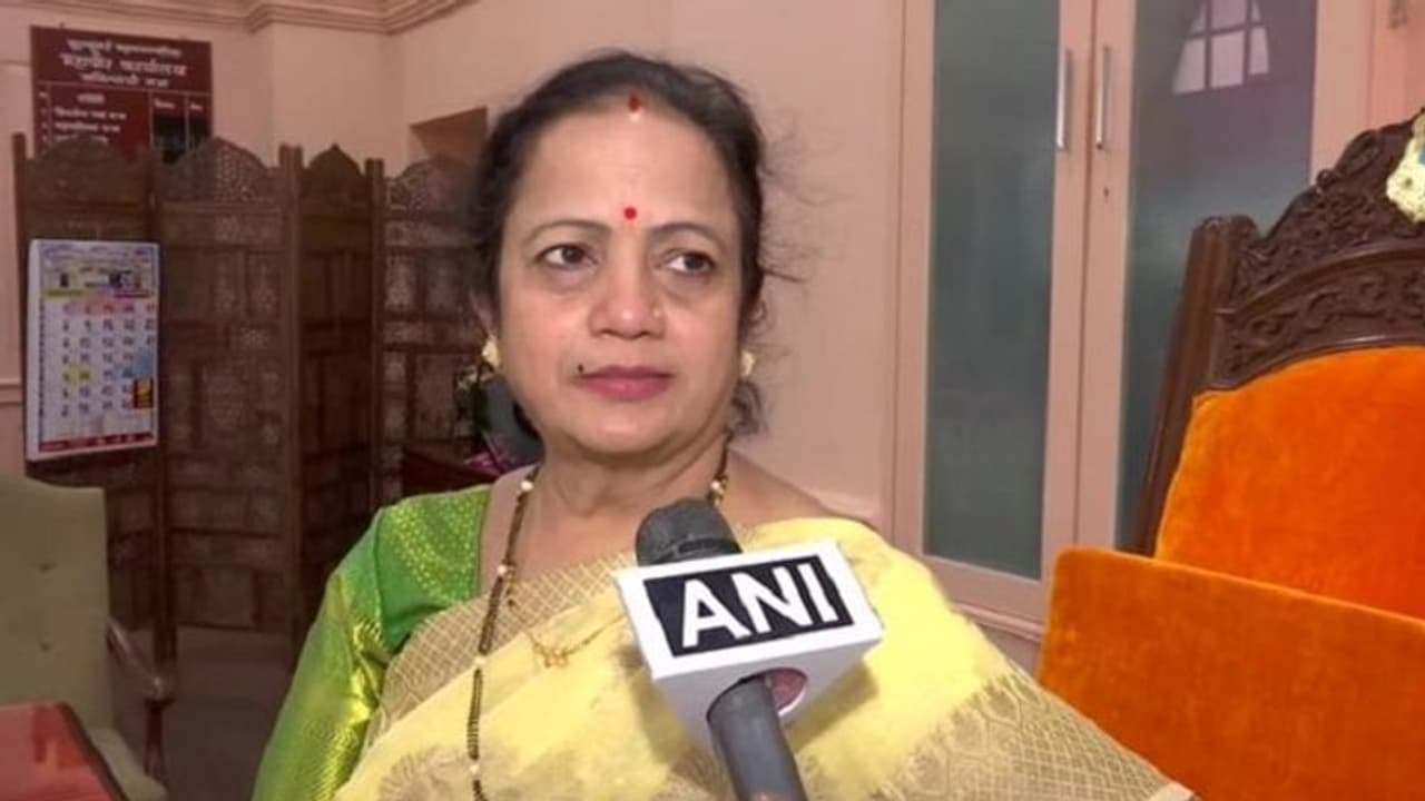 ಮುಂಬೈ ಮತ್ತೆ ಲಾಕ್ಡೌನ್? ಕಠಿಣ ನಿರ್ಧಾರಕ್ಕೆ ಮುಂದಾದ ಮೇಯರ್ ! ಮುಂಬೈ ಮತ್ತೆ ಲಾಕ್ಡೌನ್? ಕಠಿಣ ನಿರ್ಧಾರಕ್ಕೆ ಮುಂದಾದ ಮೇಯರ್ !