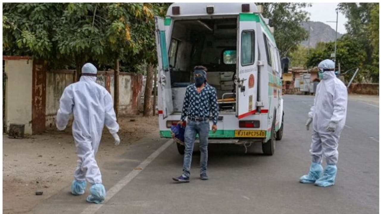 ഐസൊലേഷൻ വാർഡിൽ നിന്ന് കാണാതായ കൊവിഡ് രോഗിയെ മരിച്ച നിലയിൽ കണ്ടെത്തി ഐസൊലേഷൻ വാർഡിൽ നിന്ന് കാണാതായ കൊവിഡ് രോഗിയെ മരിച്ച നിലയിൽ കണ്ടെത്തി