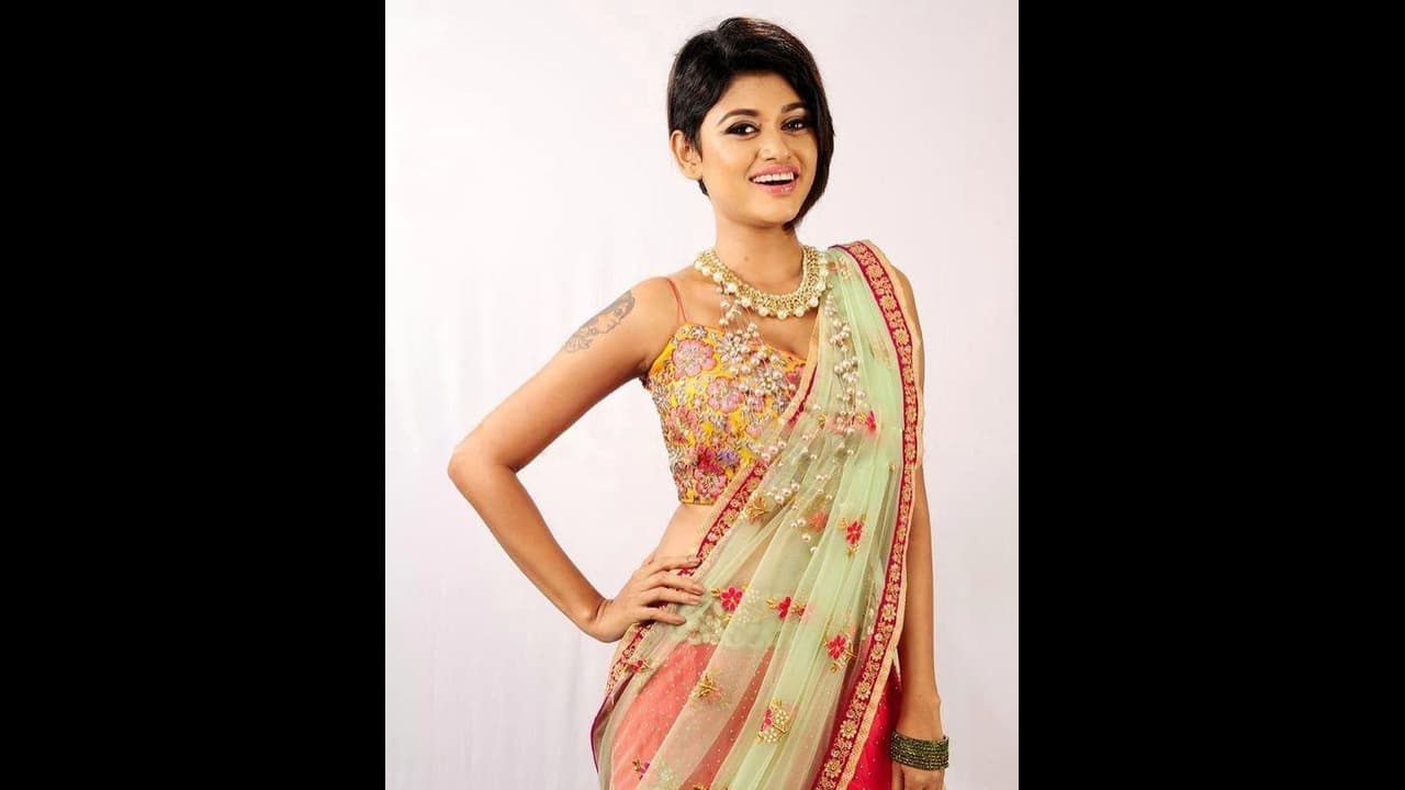 “சுய இன்பம் குறித்து கேள்வி எழுப்பிய ரசிகர்”... அதுக்கு இது பரவாயில்லை என நெத்தியடி பதில் கொடுத்த ஓவியா...!