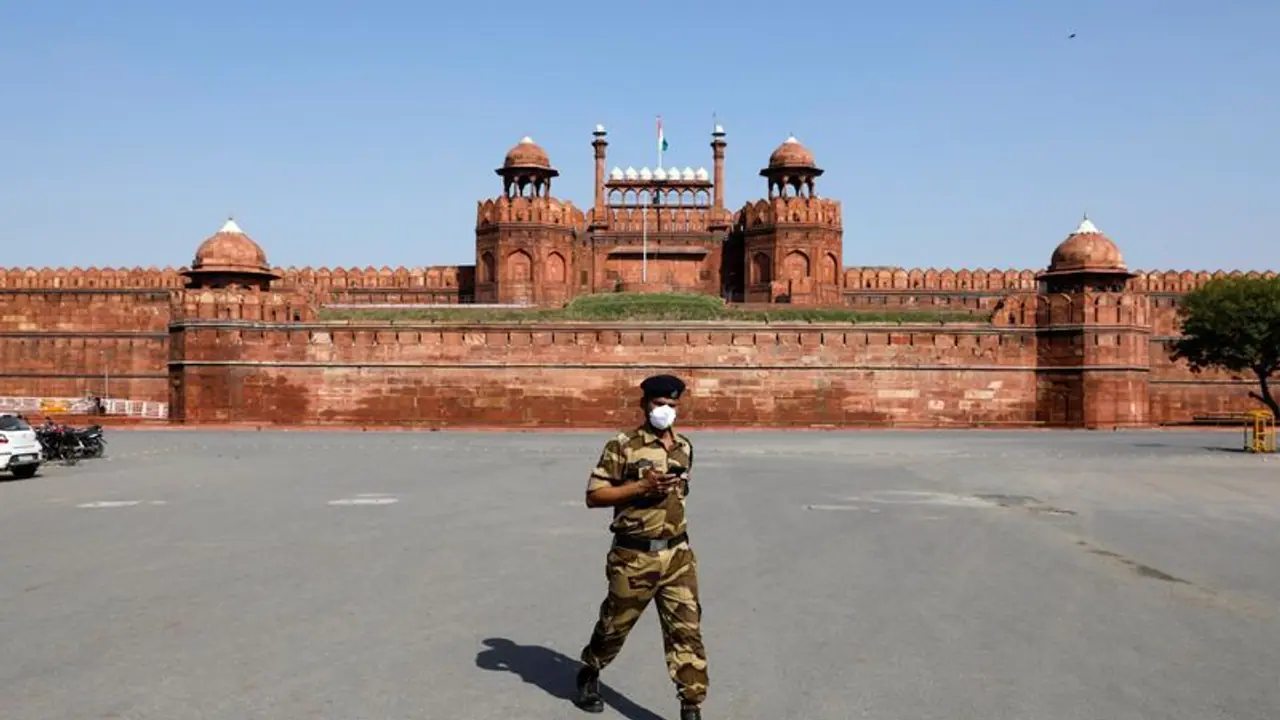 দেশজুড়ে লকডাউন জারির কথা ভাবছে কেন্দ্র, নীতি আয়োগ সদস্যের মন্তব্য জল্পনা দেশজুড়ে লকডাউন জারির কথা ভাবছে কেন্দ্র, নীতি আয়োগ সদস্যের মন্তব্য জল্পনা