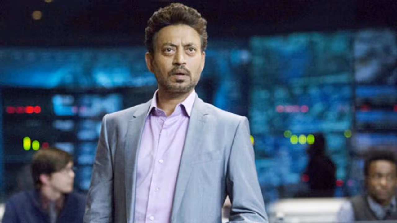 When Irrfan Khan hailed MS Dhoni for ‘single handedly’ winning World Cups, named his favourite cricketers When Irrfan Khan hailed MS Dhoni for ‘single handedly’ winning World Cups, named his favourite cricketers
