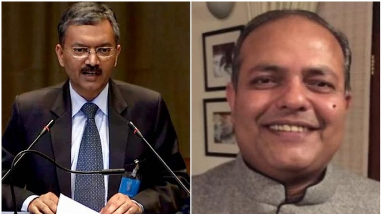 ഖത്തറിലും ബഹ്റൈനിലും ഇന്ത്യയ്ക്ക് പുതിയ അംബാസഡര്മാര് ഖത്തറിലും ബഹ്റൈനിലും ഇന്ത്യയ്ക്ക് പുതിയ അംബാസഡര്മാര്