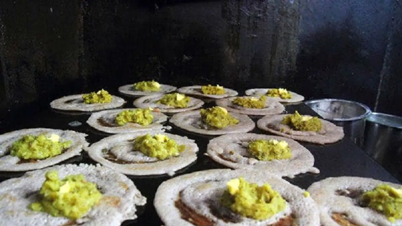 Bengaluru's bother: The predicament of Vidyarthi Bhavan masala dosa in a parcel Bengaluru's bother: The predicament of Vidyarthi Bhavan masala dosa in a parcel