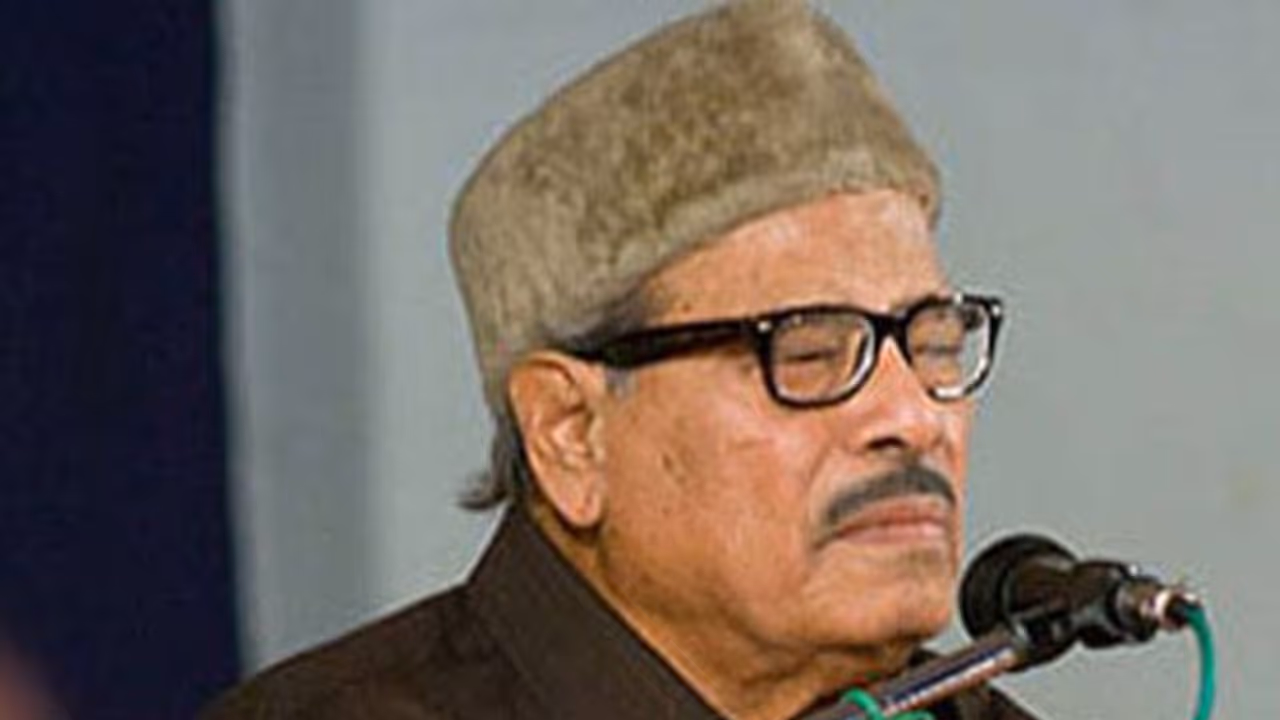 শতবর্ষ পেরোলেন মান্না, আজও হৃদয়ে অমলিন এই কালজয়ী গান শতবর্ষ পেরোলেন মান্না, আজও হৃদয়ে অমলিন এই কালজয়ী গান