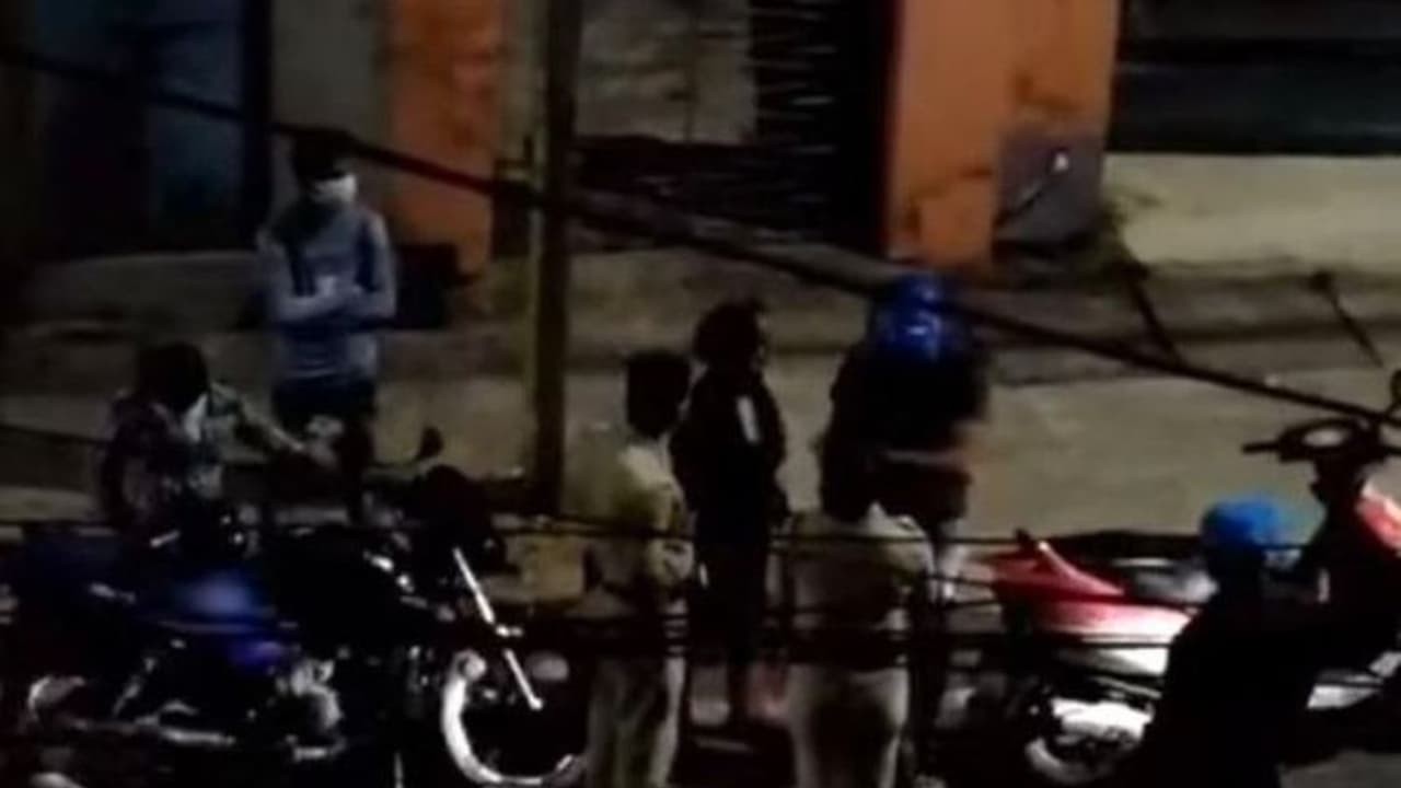 Constable slaps nurse; viral video causes stir in West Bengal Constable slaps nurse; viral video causes stir in West Bengal