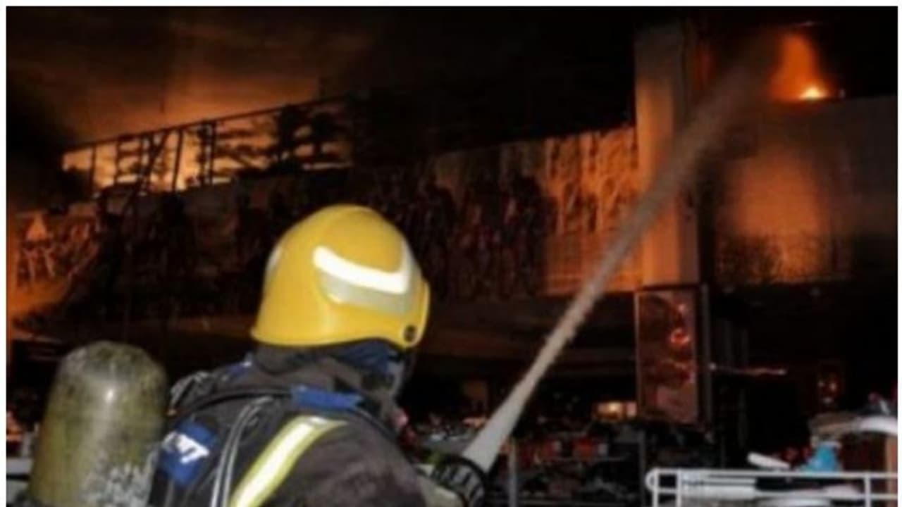 സൗദിയിലെ മാര്‍ക്കറ്റില്‍ വന്‍ തീപ്പിടുത്തം