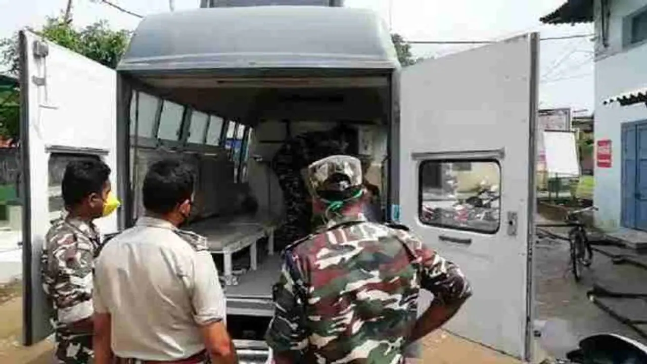 गाजियाबाद के SSB जवान ने सीतामढ़ी में सर्विस रिवॉल्वर से खुद को मारी गोली, सीनियरों से हुई थी कहासुनी गाजियाबाद के SSB जवान ने सीतामढ़ी में सर्विस रिवॉल्वर से खुद को मारी गोली, सीनियरों से हुई थी कहासुनी