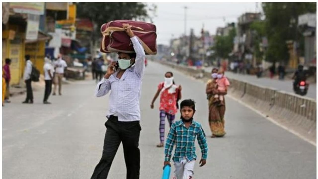 സ്വദേശത്തേയ്ക്ക് 350 കിലോമീറ്റർ സൈക്കിൾ യാത്ര; അതിഥി തൊഴിലാളി വഴിയിൽ വീണു മരിച്ചു സ്വദേശത്തേയ്ക്ക് 350 കിലോമീറ്റർ സൈക്കിൾ യാത്ര; അതിഥി തൊഴിലാളി വഴിയിൽ വീണു മരിച്ചു