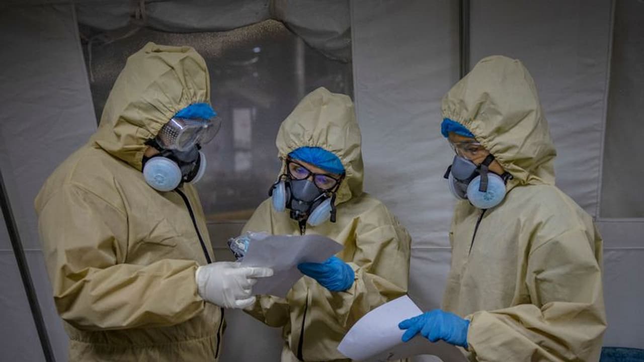 కోవిడ్ వ్యాప్తికి కారణమవుతున్న నీటి కొరత.. డబ్ల్యుహెచ్ఓ ఆందోళన కోవిడ్ వ్యాప్తికి కారణమవుతున్న నీటి కొరత.. డబ్ల్యుహెచ్ఓ ఆందోళన