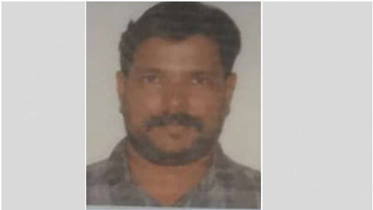 പ്രവാസി മലയാളി യുവാവ് തൂങ്ങി മരിച്ച നിലയില് പ്രവാസി മലയാളി യുവാവ് തൂങ്ങി മരിച്ച നിലയില്