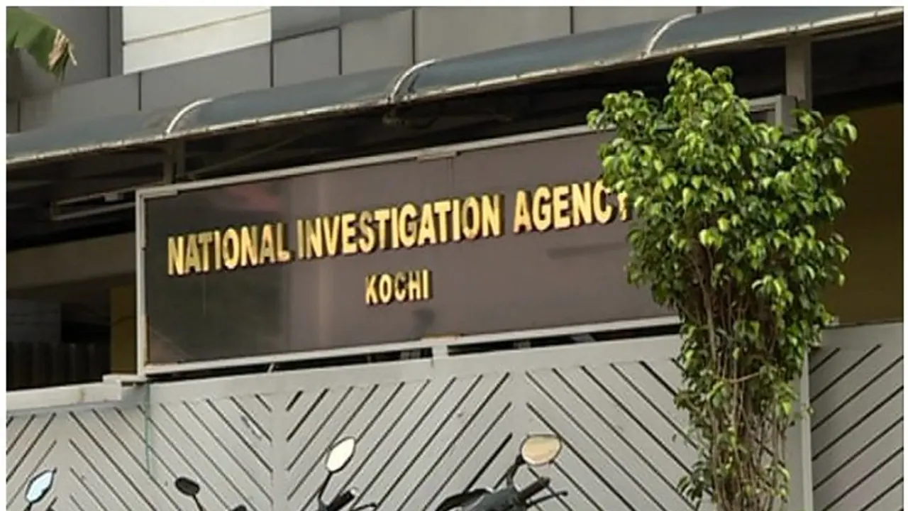 പന്തീരാങ്കാവ് കേസ്; യുവാക്കളെ ചോദ്യം ചെയ്ത് വിട്ടയച്ചു, തിങ്കളാഴ്ച വീണ്ടും ഹാജരാകണം പന്തീരാങ്കാവ് കേസ്; യുവാക്കളെ ചോദ്യം ചെയ്ത് വിട്ടയച്ചു, തിങ്കളാഴ്ച വീണ്ടും ഹാജരാകണം