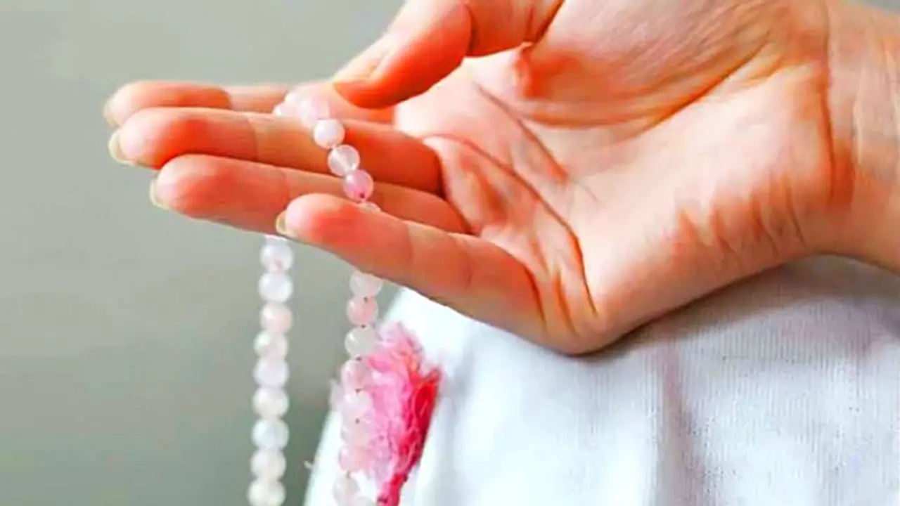 3 मई को एकादशी पर करें इस मंत्र का जाप, घर में बनी रहेगी सुख समृद्धि 3 मई को एकादशी पर करें इस मंत्र का जाप, घर में बनी रहेगी सुख समृद्धि