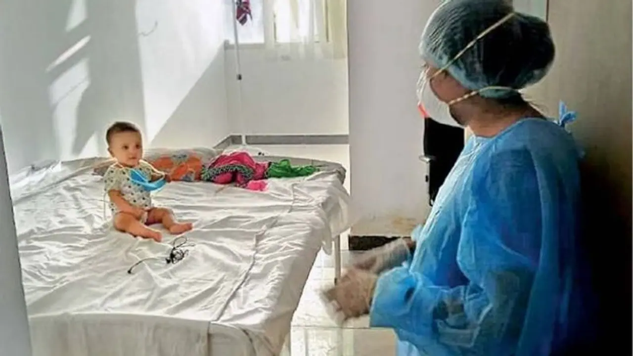 শিশুদের জন্য কতটা ভয়ঙ্কর হয়ে উঠছে করোনা ভাইরাস, কীভাবে সুরক্ষিত রাখবেন সন্তানকে শিশুদের জন্য কতটা ভয়ঙ্কর হয়ে উঠছে করোনা ভাইরাস, কীভাবে সুরক্ষিত রাখবেন সন্তানকে