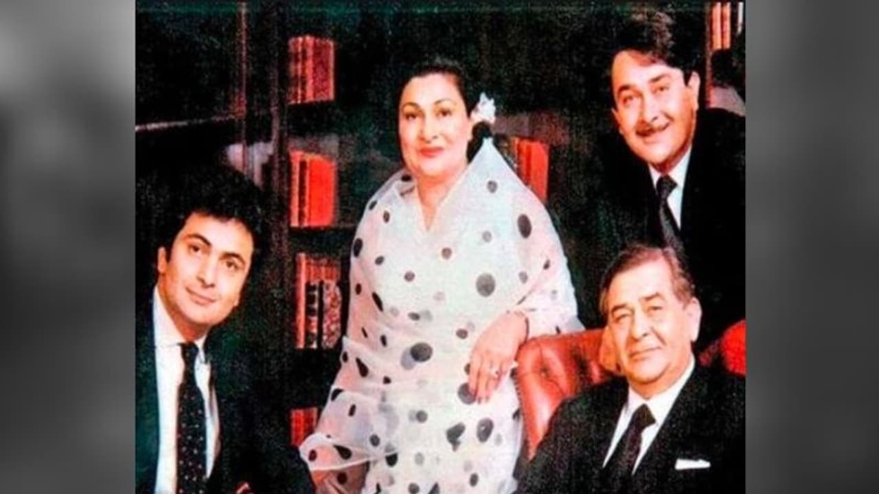 অভিনয়ে করবে না ছোট্ট ঋষি, চকোলেটের লোভ দেখিয়ে রাজি করিয়েছিলেন নার্গিস অভিনয়ে করবে না ছোট্ট ঋষি, চকোলেটের লোভ দেখিয়ে রাজি করিয়েছিলেন নার্গিস