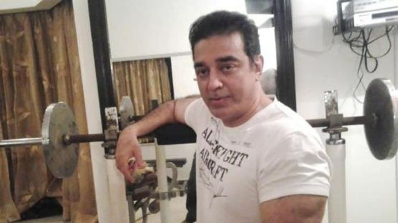 ஒண்ணும் புரியல ஆண்டவரே... கமல் ஹாசன் ட்வீட்டை பார்த்து கதறும் நெட்டிசன்கள்...!