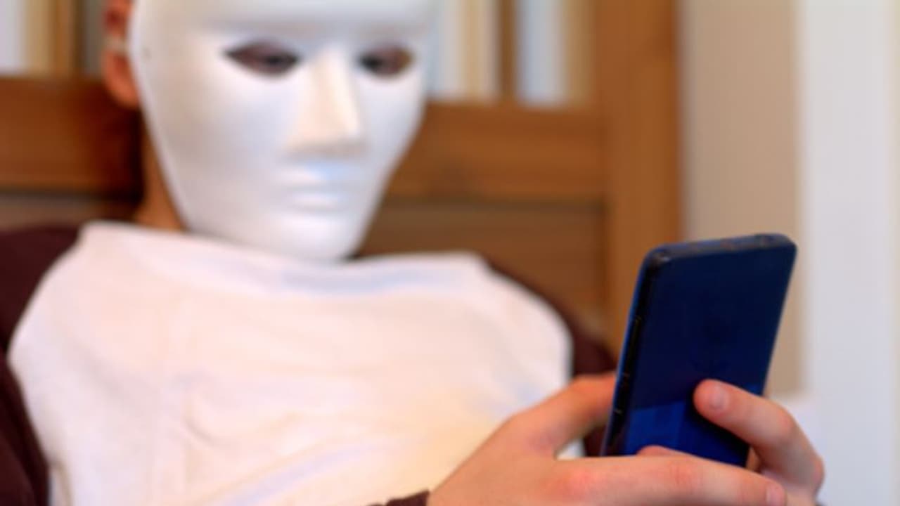 গোপনে অনেকেই অপছন্দ করেন আপনাকে, রাশি অনুযায়ী জেনে নিন সেই কারণ গোপনে অনেকেই অপছন্দ করেন আপনাকে, রাশি অনুযায়ী জেনে নিন সেই কারণ