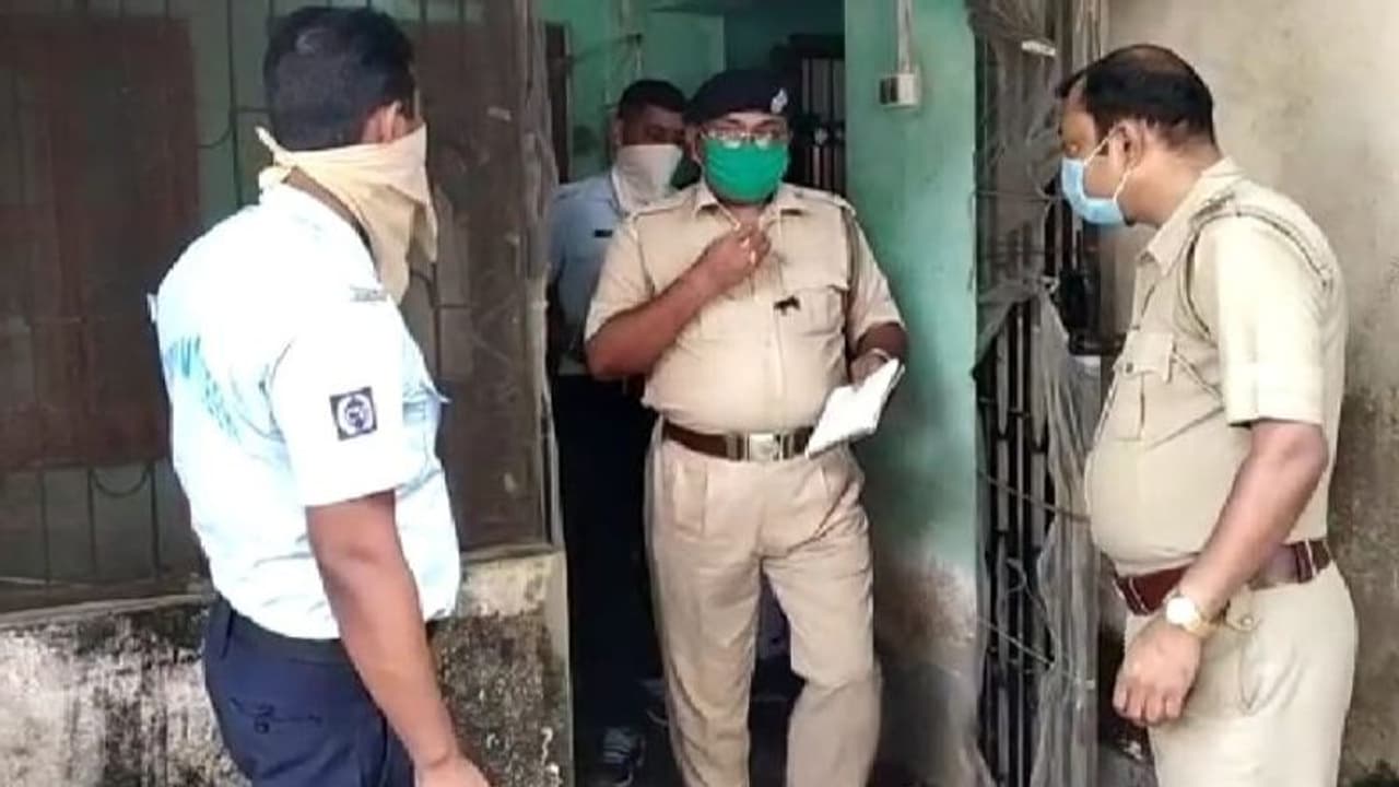 লকডাউনের মাঝে দুই ভাইয়ের অস্বাভাবিক মৃত্যু, চাঞ্চল্য বালুরঘাটে