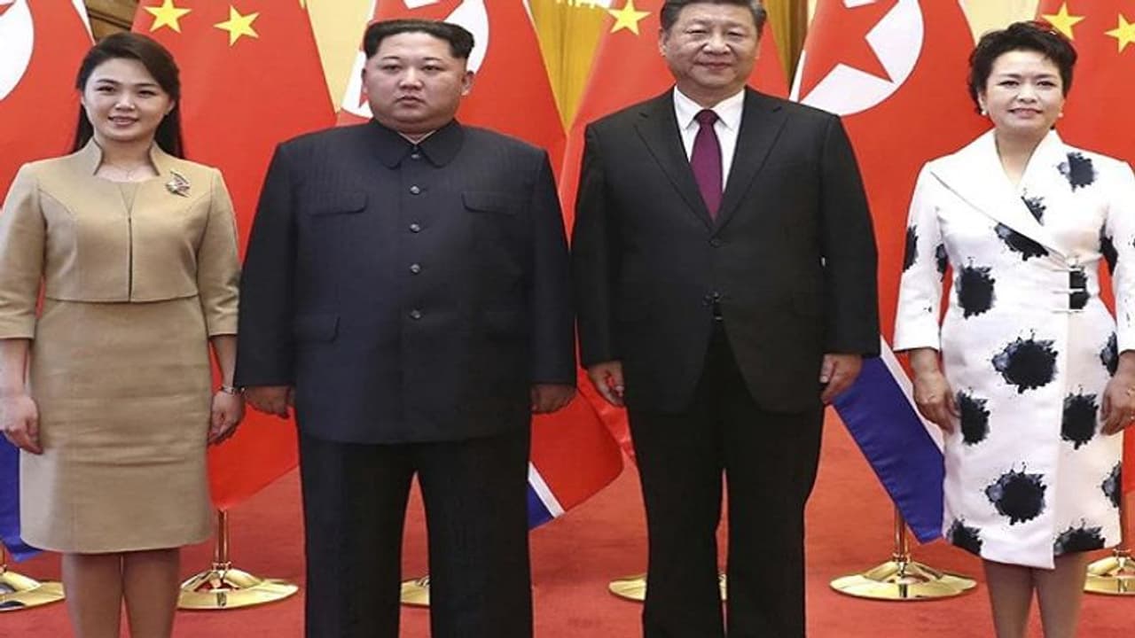 చైనా అధ్యక్షుడు జిన్ పింగ్ కి ఉత్తర కొరియా అధ్యక్షుడు కిమ్ 'కరోనా' సందేశం! చైనా అధ్యక్షుడు జిన్ పింగ్ కి ఉత్తర కొరియా అధ్యక్షుడు కిమ్ 'కరోనా' సందేశం!