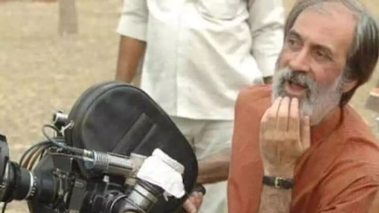 प्रियंका चोपड़ा की फिल्म के डायरेक्टर का हुआ निधन, निरहुआ के साथ भी कर चुके हैं काम प्रियंका चोपड़ा की फिल्म के डायरेक्टर का हुआ निधन, निरहुआ के साथ भी कर चुके हैं काम