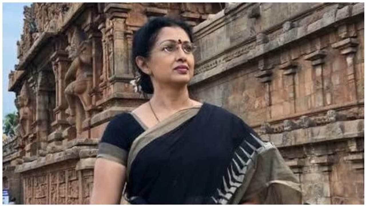 பெட்ரோல், டீசல், சிலிண்டர் விலை உயர்வுக்கு பாஜக அரசு பொறுப்பல்ல.. தேர்தல் பிரசாரத்தில் நடிகை கவுதமி விளக்கம்.! பெட்ரோல், டீசல், சிலிண்டர் விலை உயர்வுக்கு பாஜக அரசு பொறுப்பல்ல.. தேர்தல் பிரசாரத்தில் நடிகை கவுதமி விளக்கம்.!