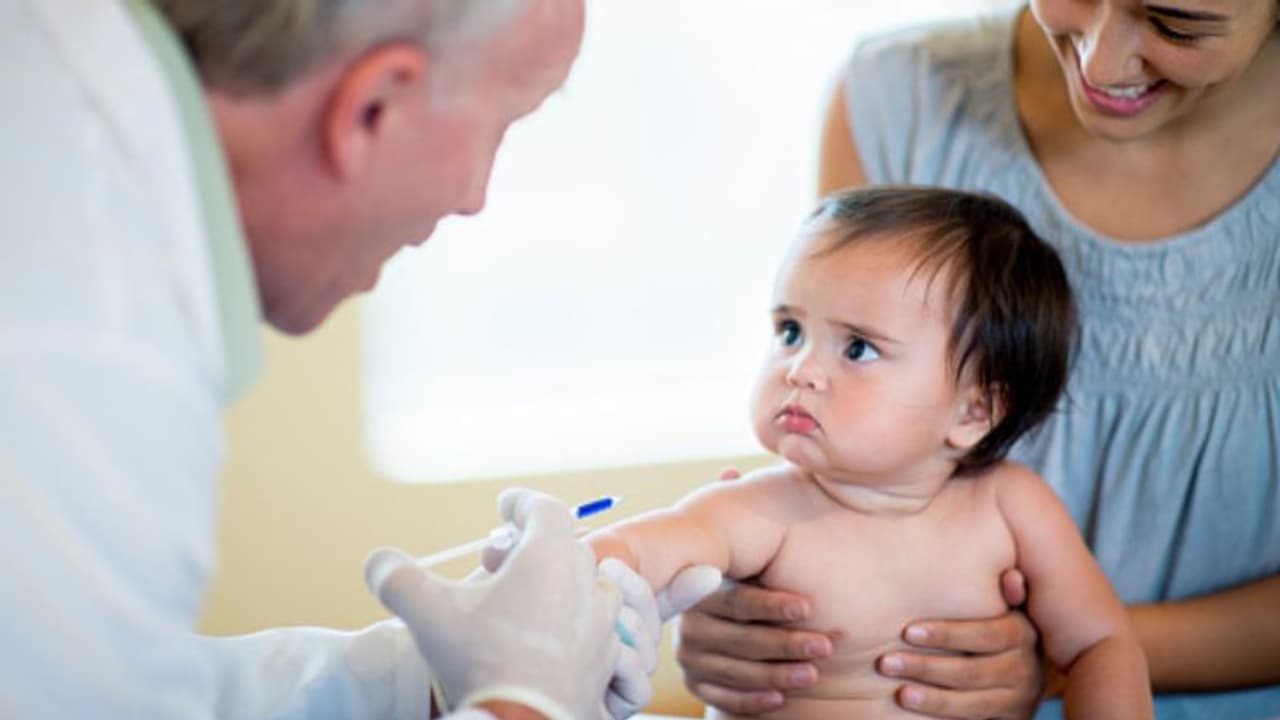 করোনা আবহেও শিশুদের দিতেই হবে এই ভ্যাকসিনগুলি, পরামর্শ হু এর করোনা আবহেও শিশুদের দিতেই হবে এই ভ্যাকসিনগুলি, পরামর্শ হু এর