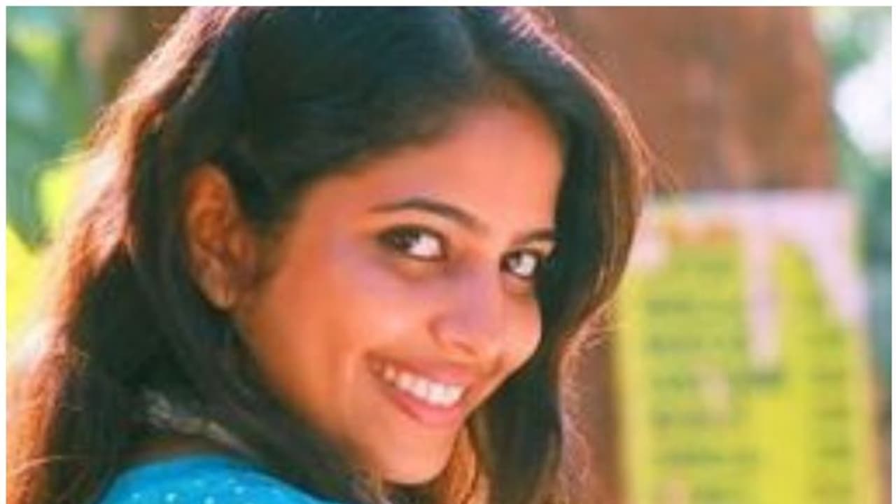 സിനിമയിലെത്തും മുന്നേയുള്ള സ്രിന്ദ; ഫോട്ടോ ഷെയര് ചെയ്ത് താരം സിനിമയിലെത്തും മുന്നേയുള്ള സ്രിന്ദ; ഫോട്ടോ ഷെയര് ചെയ്ത് താരം