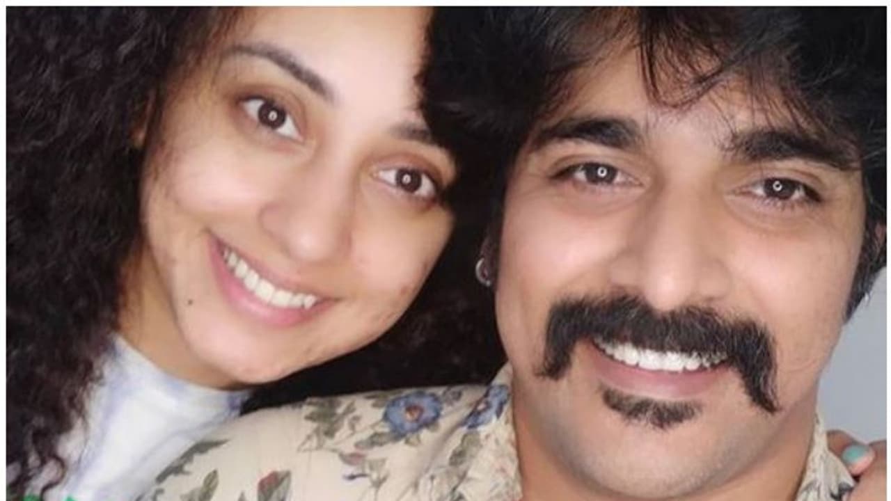 ഞങ്ങളുടെ ആത്മാവ് ഒന്ന്; വിവാഹ വാര്ഷികം ആഘോഷിച്ച് പേളിയും ശ്രീനിഷും ഞങ്ങളുടെ ആത്മാവ് ഒന്ന്; വിവാഹ വാര്ഷികം ആഘോഷിച്ച് പേളിയും ശ്രീനിഷും