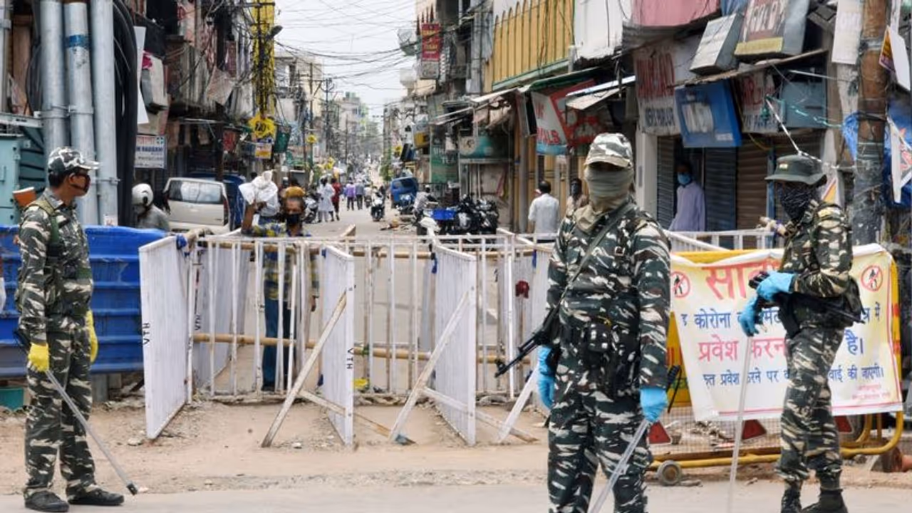 देश में कोरोनाः 46 हजार से अधिक केस, 1575 की मौत; दिल्ली में तैनात ITBP के 45 जवान संक्रमित मिले देश में कोरोनाः 46 हजार से अधिक केस, 1575 की मौत; दिल्ली में तैनात ITBP के 45 जवान संक्रमित मिले