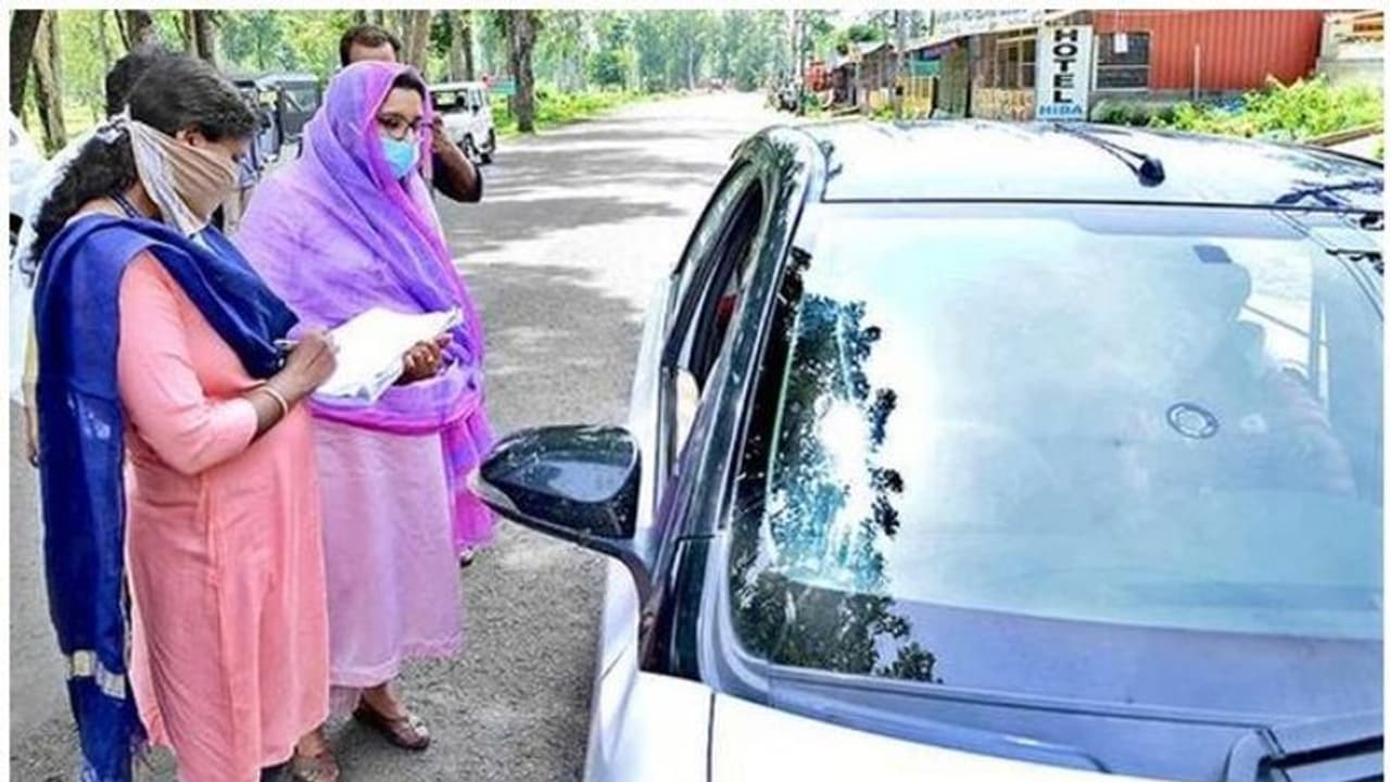 റെഡ് സോണിൽ നിന്ന് എത്തുന്നവരെ വയനാട്ടില് ക്വാറന്റീൻ ചെയ്യാൻ ബുദ്ധിമുട്ടെന്ന് കളക്ടര് റെഡ് സോണിൽ നിന്ന് എത്തുന്നവരെ വയനാട്ടില് ക്വാറന്റീൻ ചെയ്യാൻ ബുദ്ധിമുട്ടെന്ന് കളക്ടര്