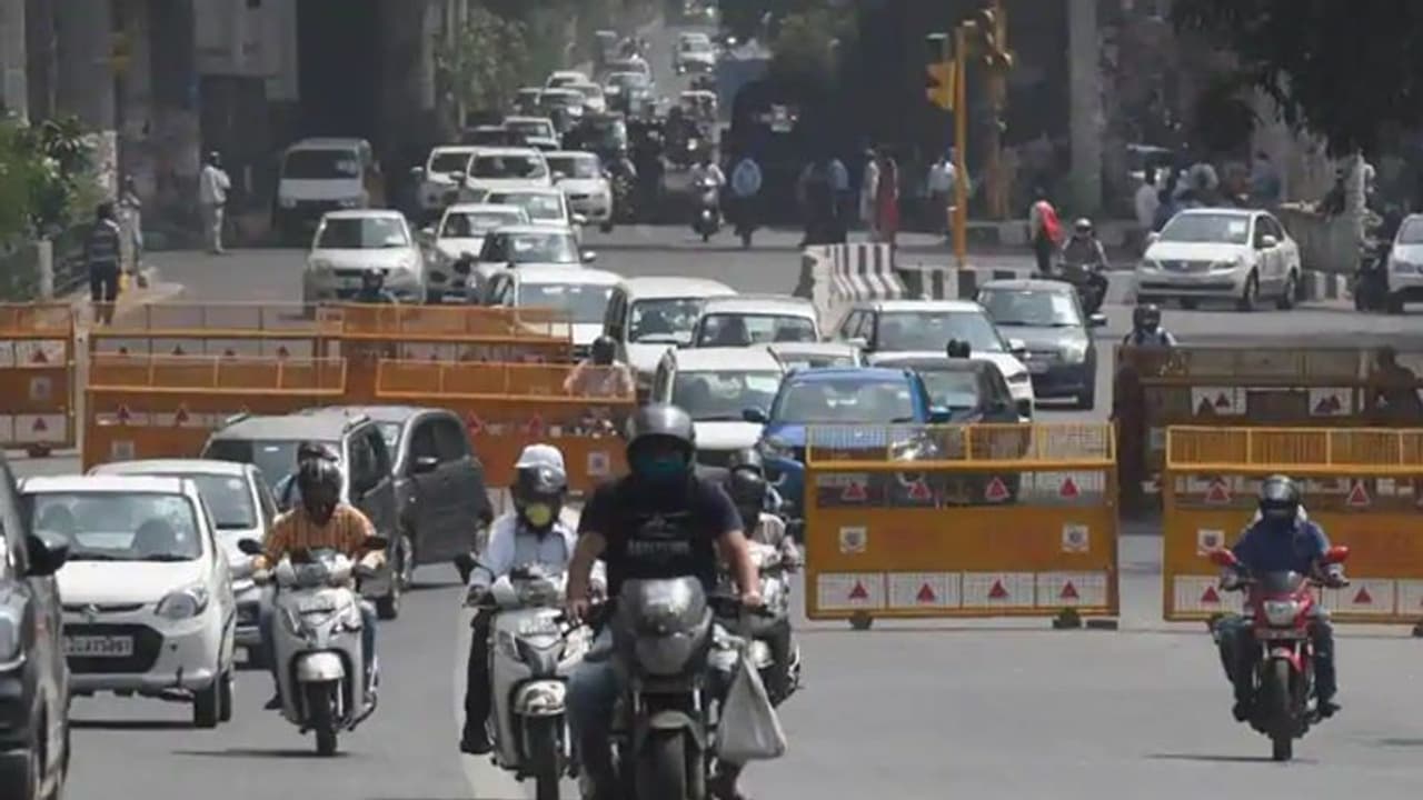 पब्लिक ट्रांसपोर्ट जल्द शुरू हो सकता है... नितिन गडकरी ने कहा, बन रही है गाइडलाइन पब्लिक ट्रांसपोर्ट जल्द शुरू हो सकता है... नितिन गडकरी ने कहा, बन रही है गाइडलाइन