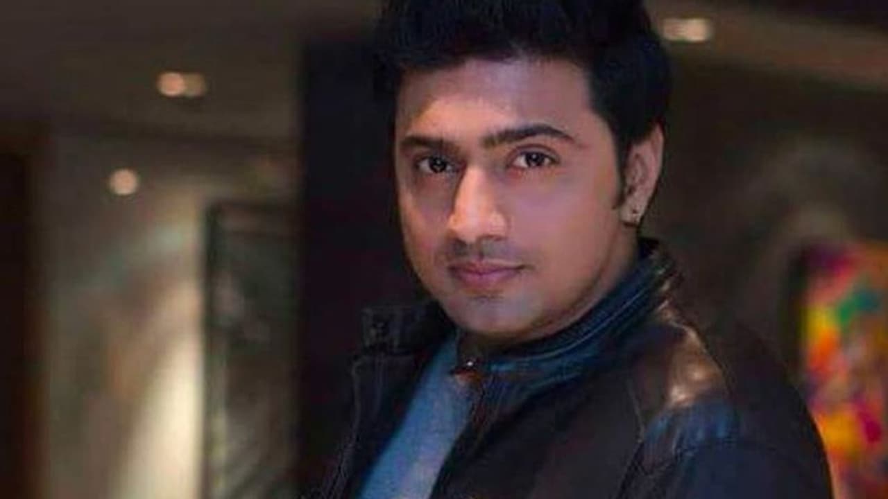 আর্থিক অনটনে রক্তের জোগাড়ে বাধা, থ্যালাসেমিয়ায় আক্রান্ত শিশুর সাহায্যে এগিয়ে এলেন দেব