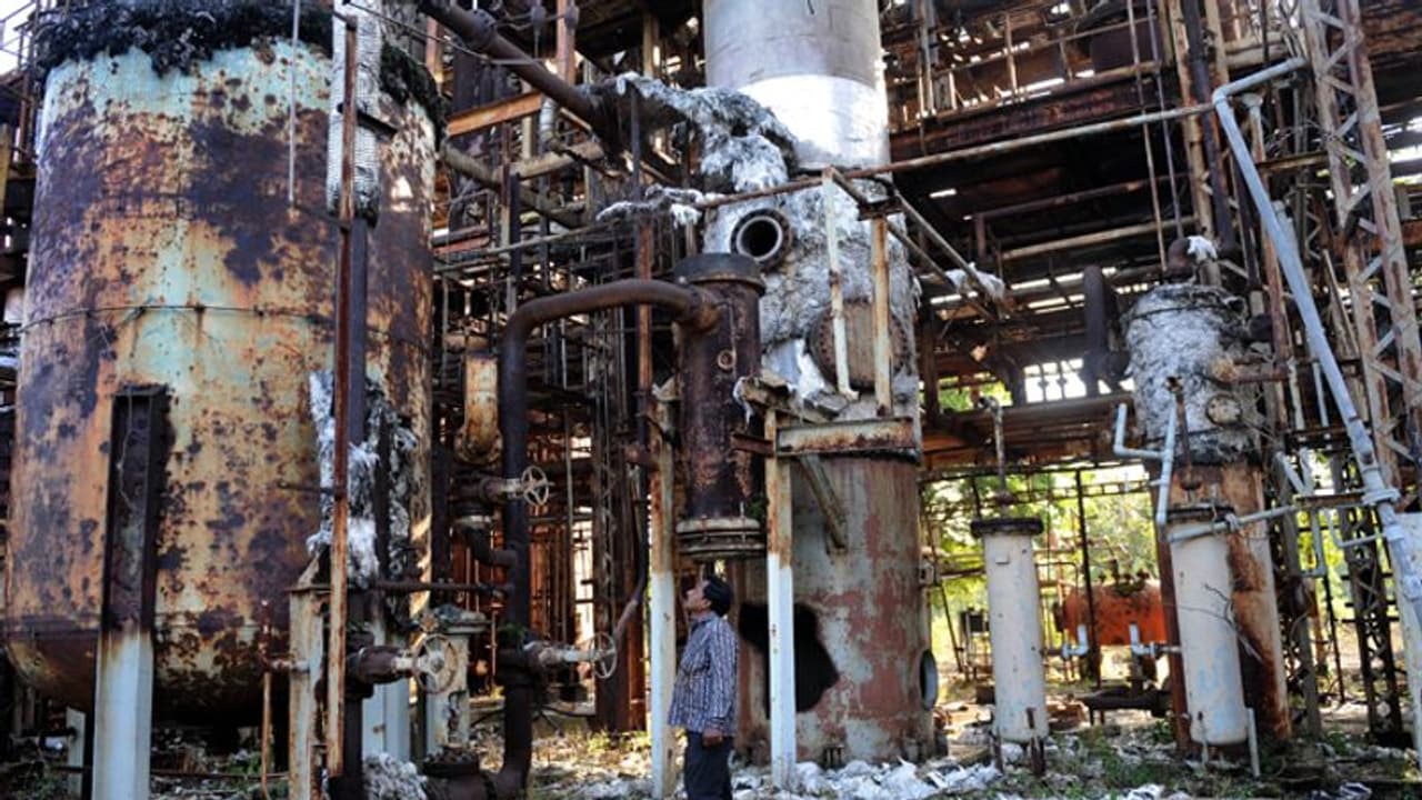 భోపాల్ గ్యాస్ దుర్ఘటన: 30 ఏళ్ల తర్వాత మళ్లీ కేసు తెరవడమా? భోపాల్ గ్యాస్ దుర్ఘటన: 30 ఏళ్ల తర్వాత మళ్లీ కేసు తెరవడమా?