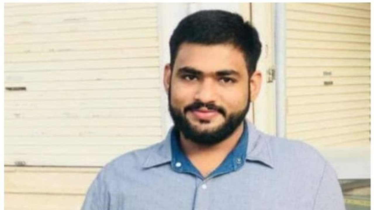 മലയാളി യുവാവ് സൗദിയിൽ മരിച്ചു മലയാളി യുവാവ് സൗദിയിൽ മരിച്ചു