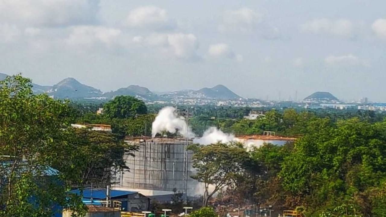 বিশাখাপত্তনমের গ্যাস লিককাণ্ডে গ্রেফতার ১২, ভারতের হাতে দক্ষিণ কোরিয়ার সিইও বিশাখাপত্তনমের গ্যাস লিককাণ্ডে গ্রেফতার ১২, ভারতের হাতে দক্ষিণ কোরিয়ার সিইও
