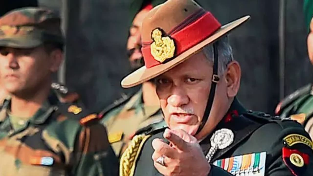 रियाज नायकू कोई रैंबो नहीं, उसे बढ़ा चढ़ाकर दिखाना गलत, सीडीएस ने कहा, हमारे टारगेट पर आतंकी कमांडर रियाज नायकू कोई रैंबो नहीं, उसे बढ़ा चढ़ाकर दिखाना गलत, सीडीएस ने कहा, हमारे टारगेट पर आतंकी कमांडर